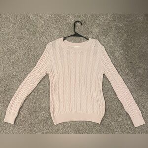 H&M Sweater size small and light pink color.